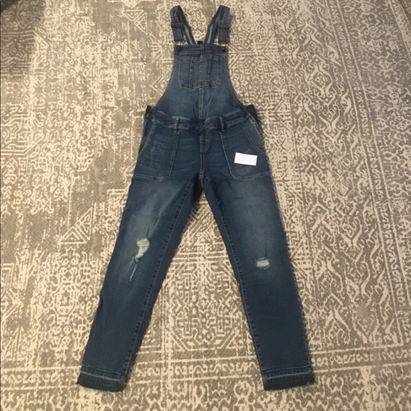 Maternity Overalls - Picture 5 of 8